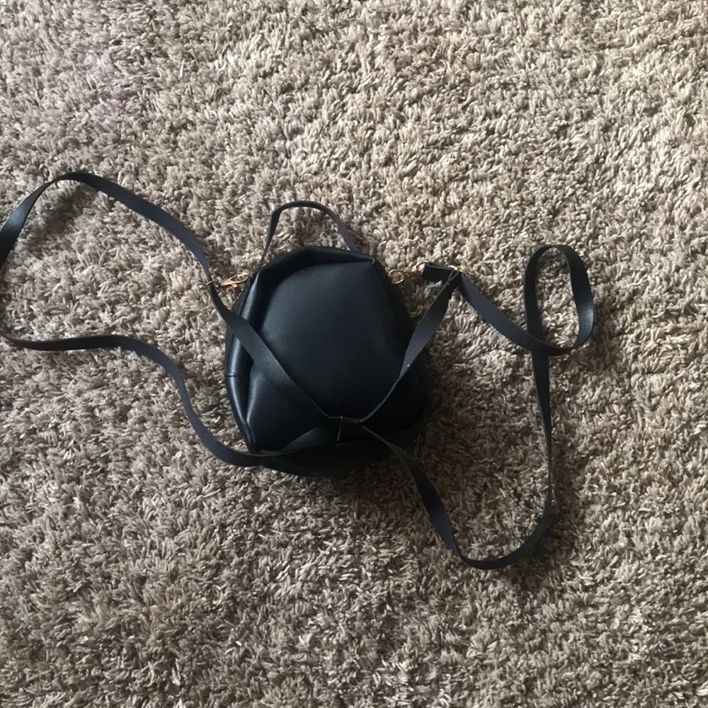 🖤Black Mini-Backpack🖤 - Picture 2 of 5
